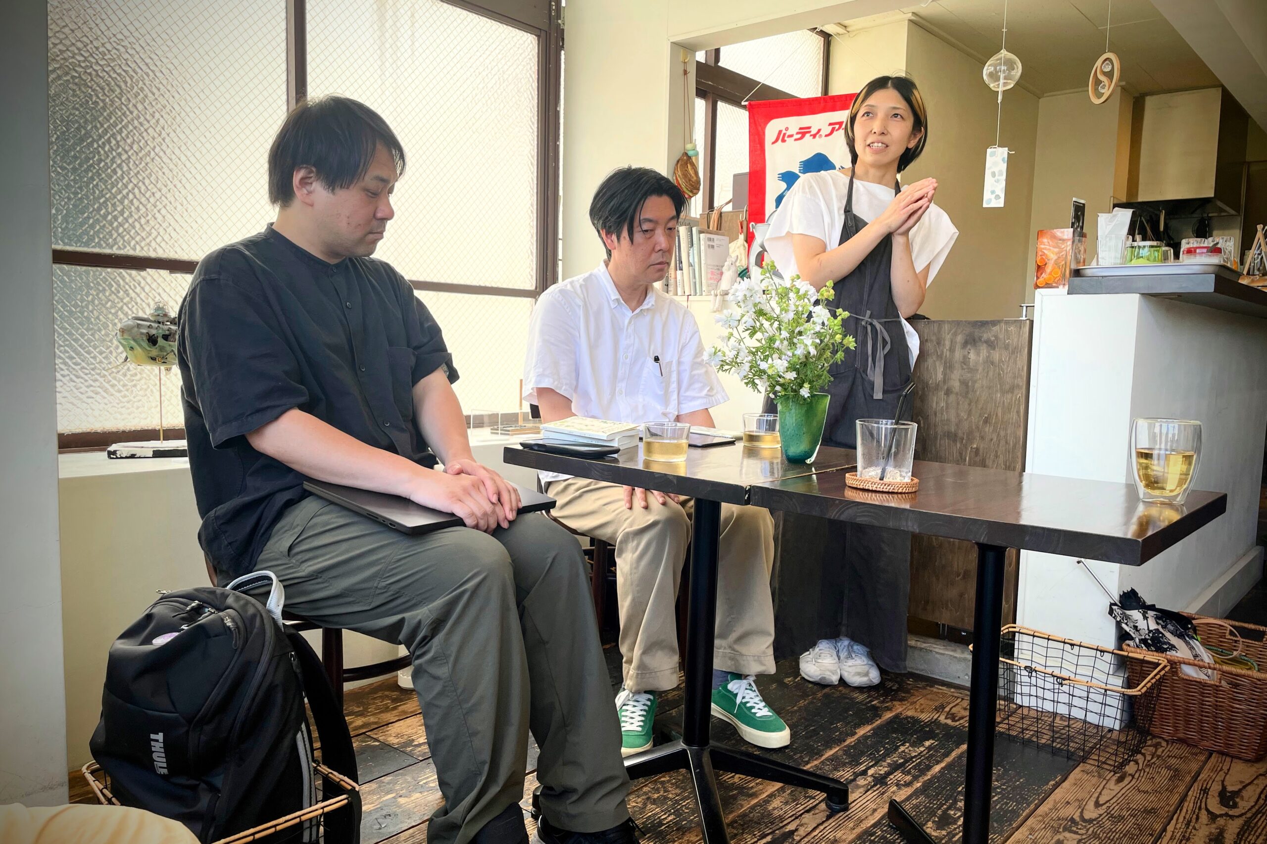 左から：佐々木友輔さん、白井明大さん、森木陽子さん
